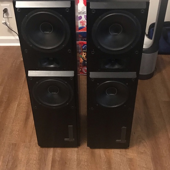 Mission tower speakers - Picture 1 of 3